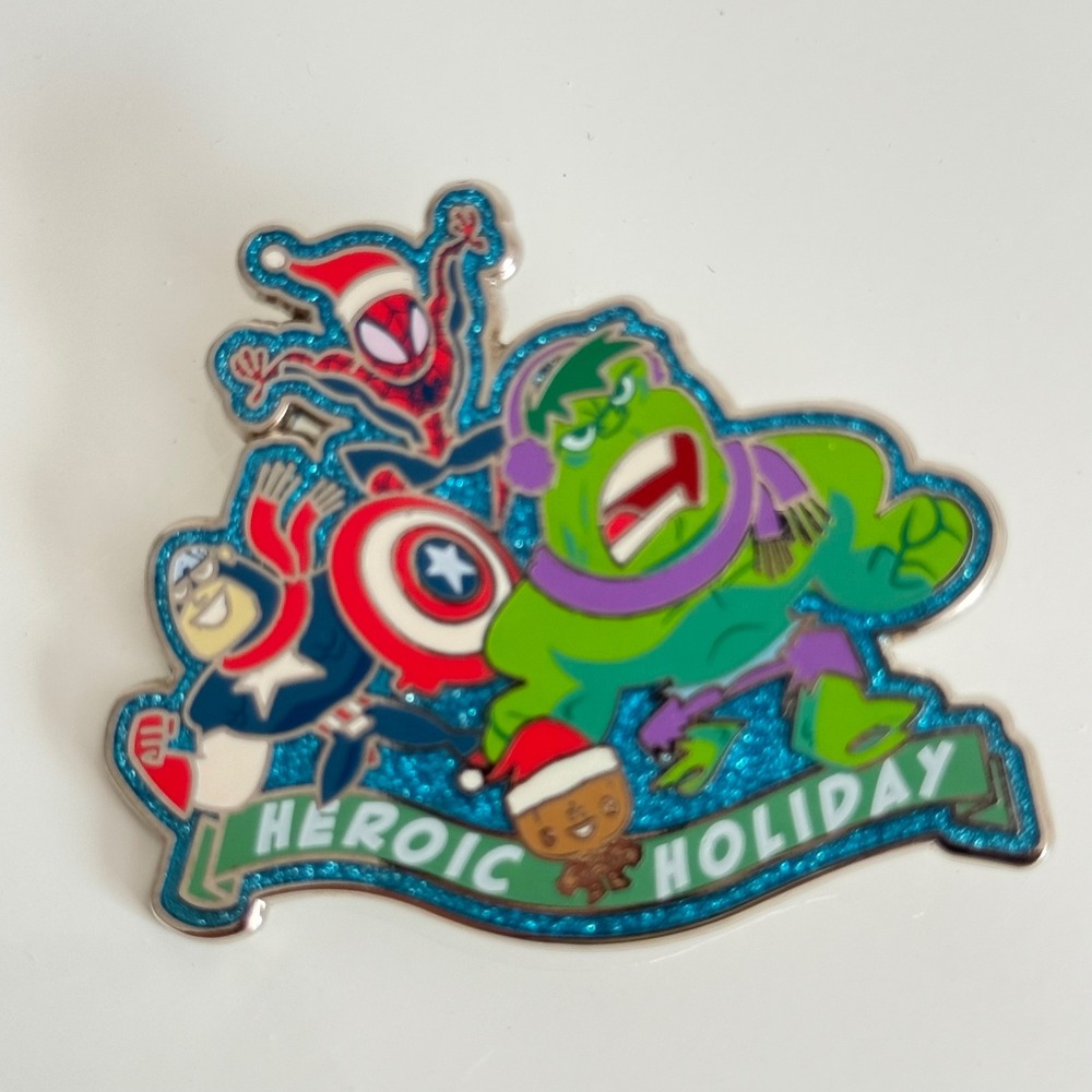 Disney Marvel Heroic Holiday Pin Spider-Man Hulk Captain America Glitter 2021